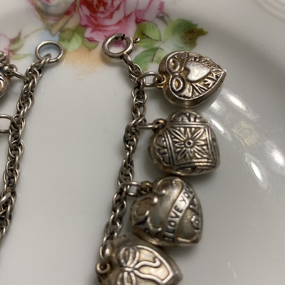 Vintage 14 Double Sided Sterling Puffy Hearts Bracelet - Picture 4 of 7
